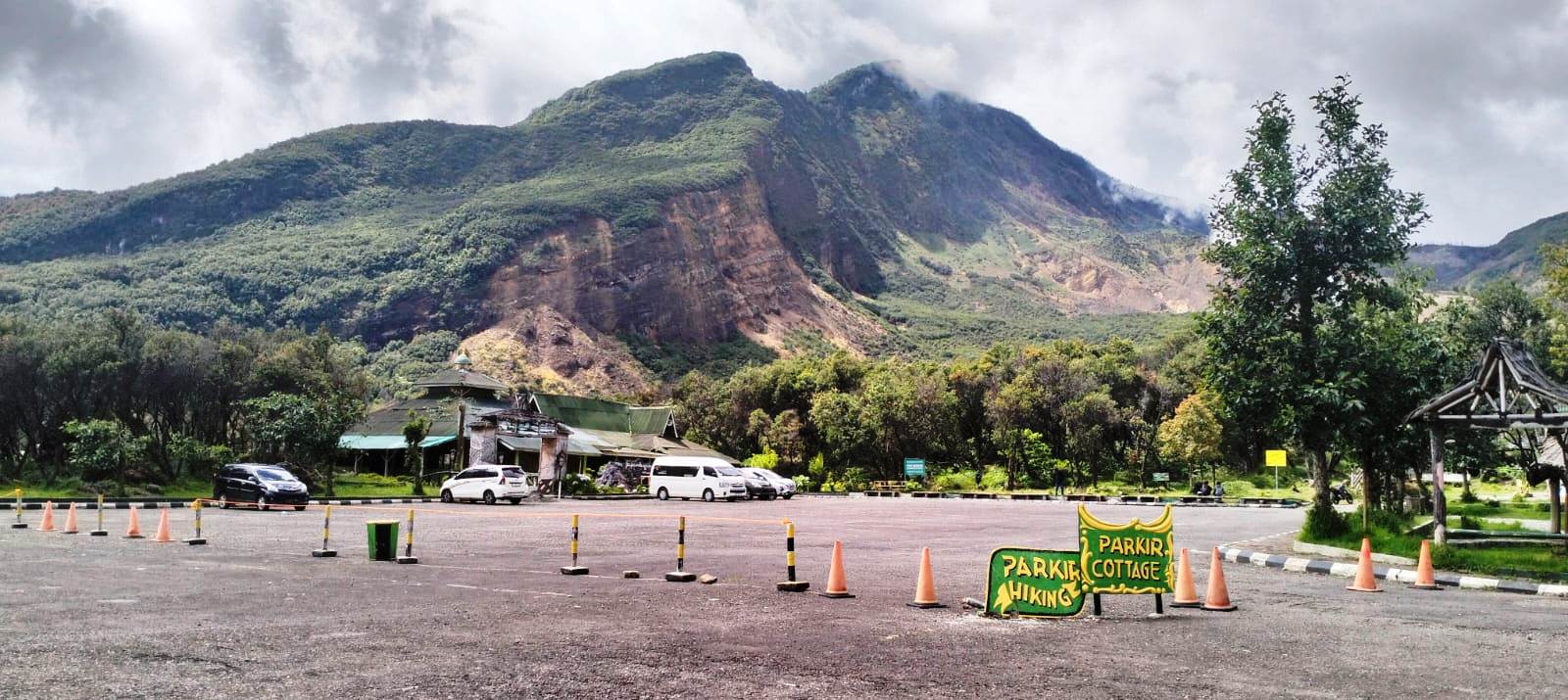 Gunung Papandayan Yang Sangat Menawan